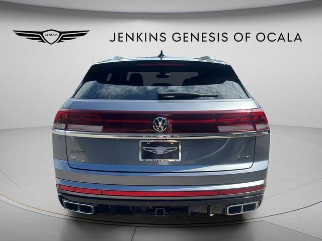 Used 2024 Gray Volkswagen 2.0T SEL Premium R-Line image 6
