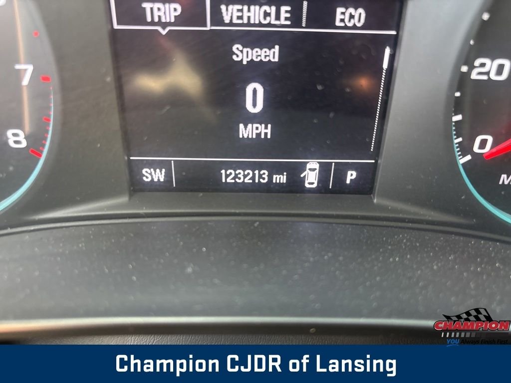 Used 2022 Gray Chevrolet LT image 22