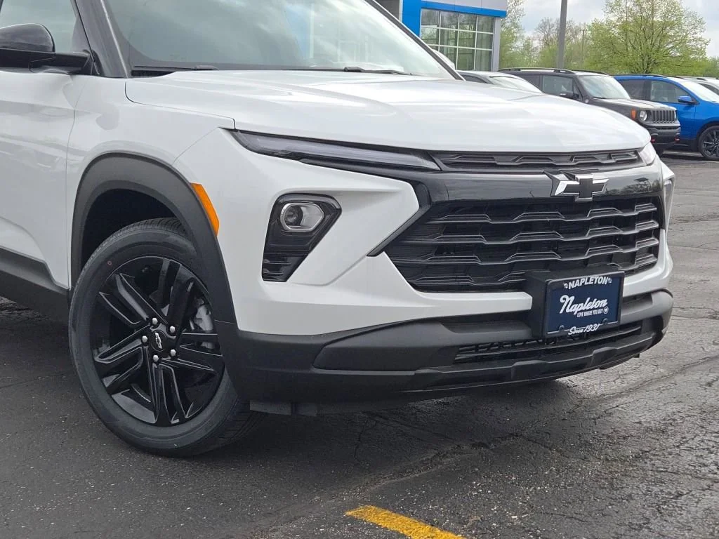 New 2026 Summit White Chevrolet LT image 2
