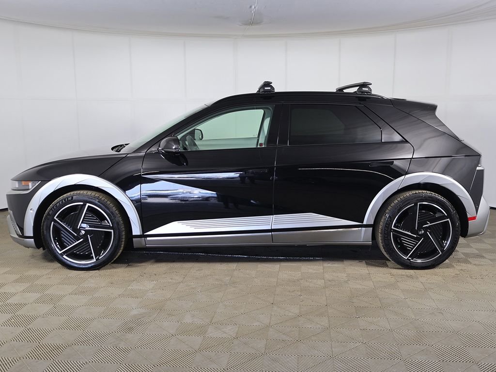 2025 Hyundai IONIQ 5 Limited - Photo 19