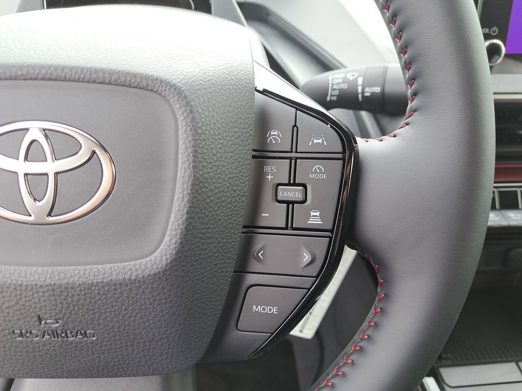 2026 Toyota Prius Plug-in Hybrid XSE - Photo 18