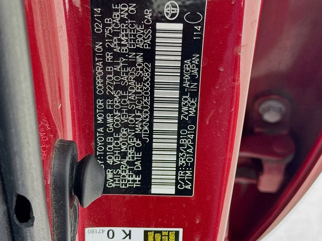 Used 2014 Red Toyota Five image 37