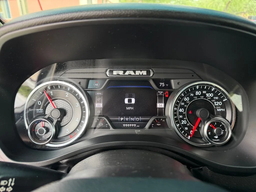 Used 2022 Silver Ram Big Horn/Lone Star image 14