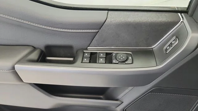 New 2026 Agate Black Metallic Ford XLT image 44