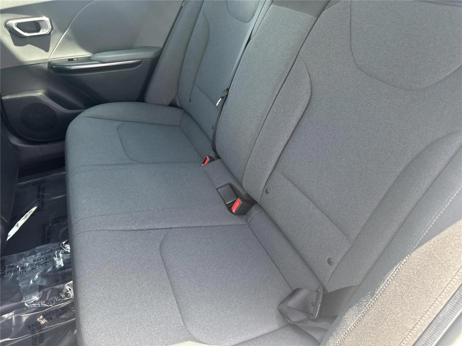 Used 2025 Snow White Pearl Kia LXS image 30