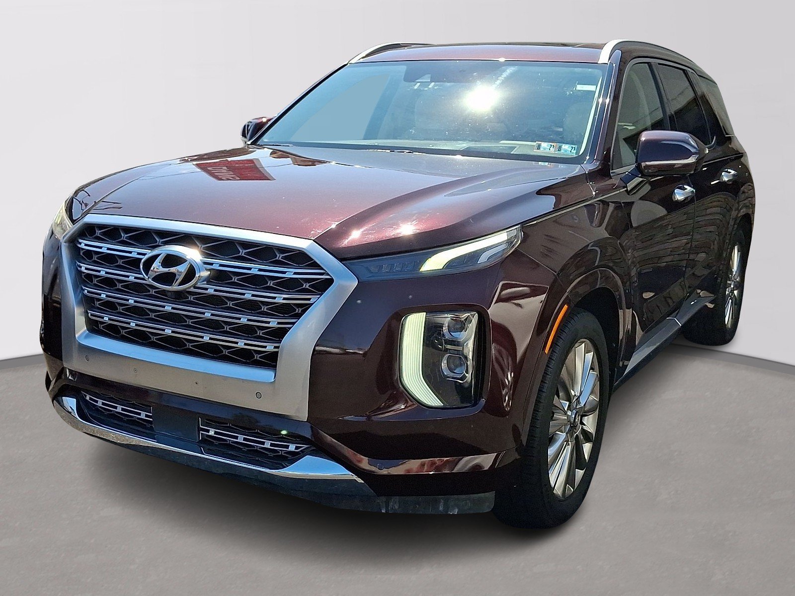 Used 2020 Sierra Burgundy - W7B Hyundai Limited image 3