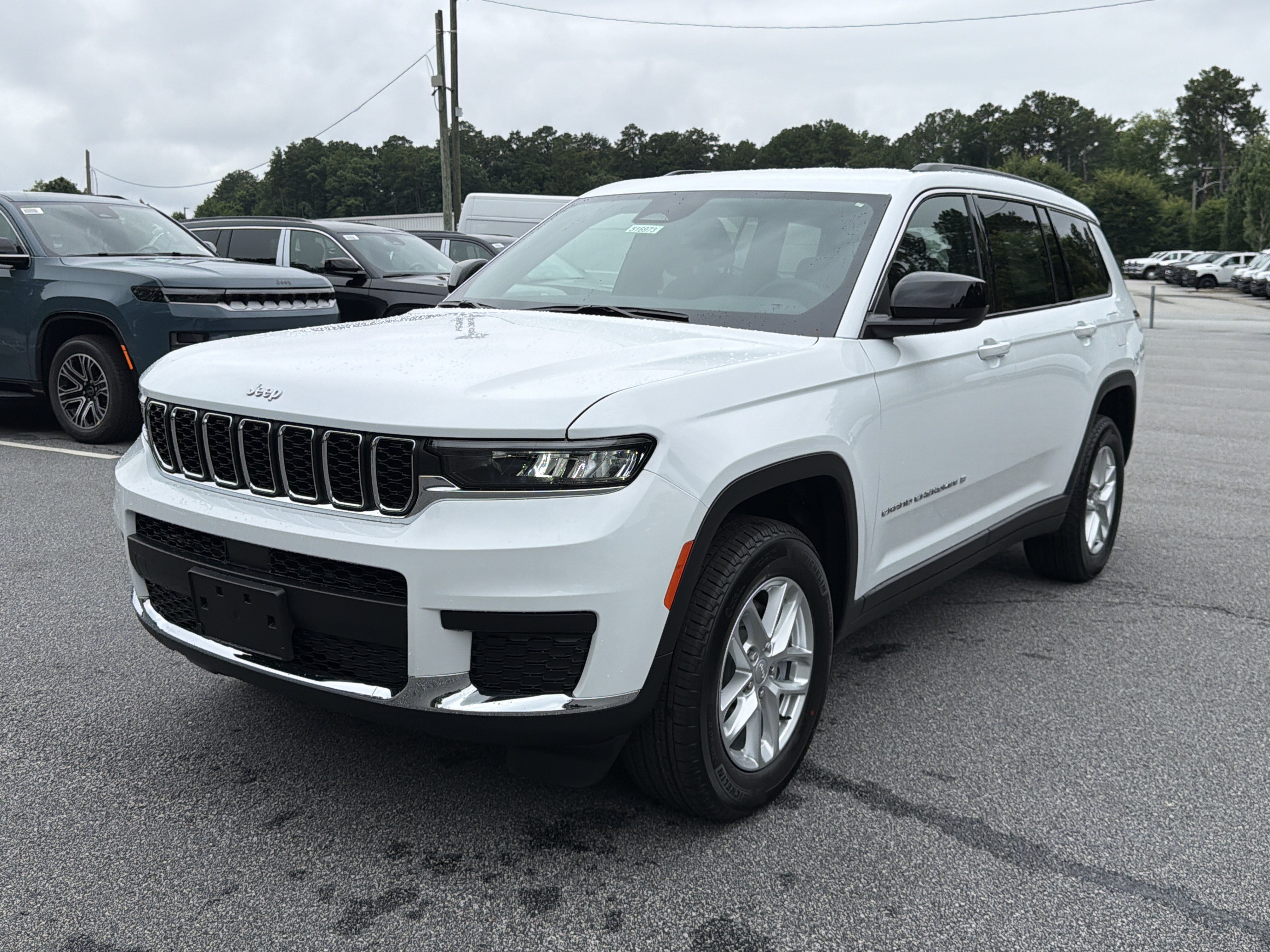 New 2026 Bright White Clearcoat Jeep Laredo image 3