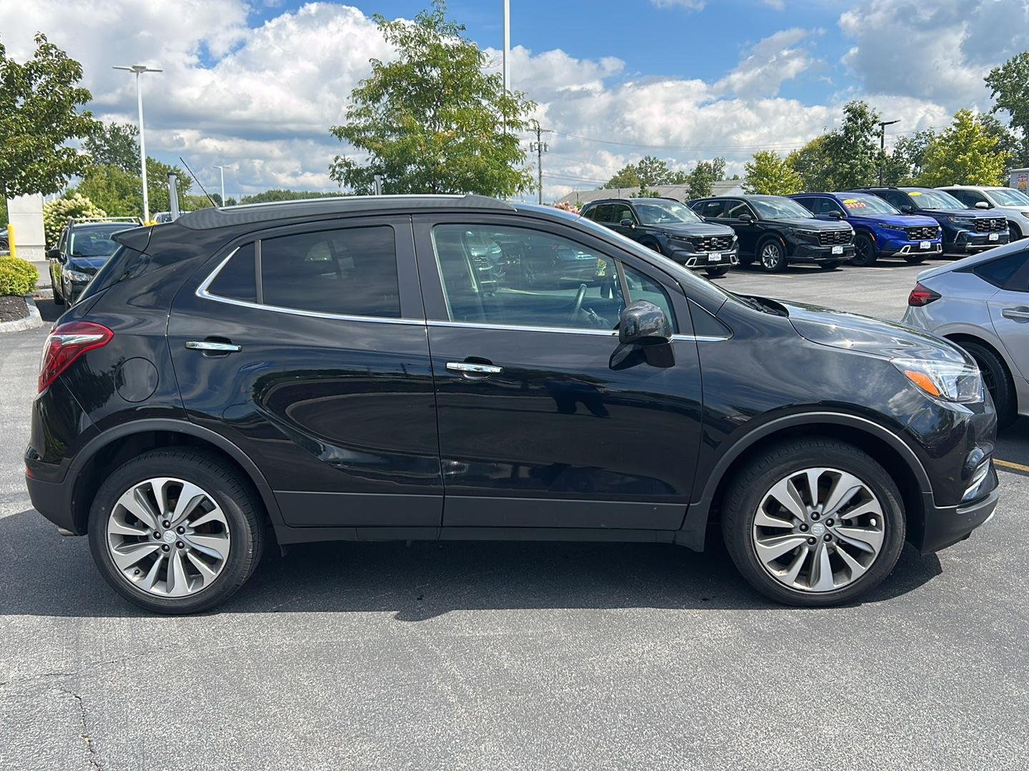Used 2020 Ebony Twilight Metallic Buick Preferred image 2