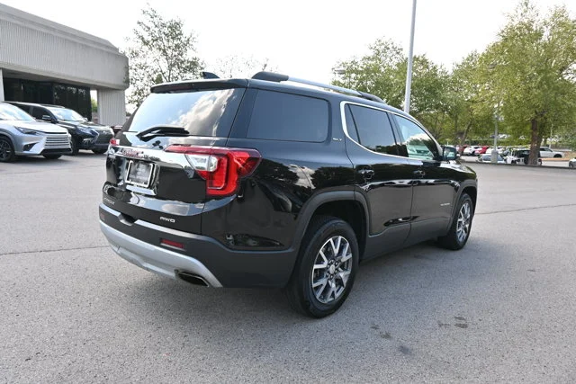 Used 2023 Black GMC SLT image 3