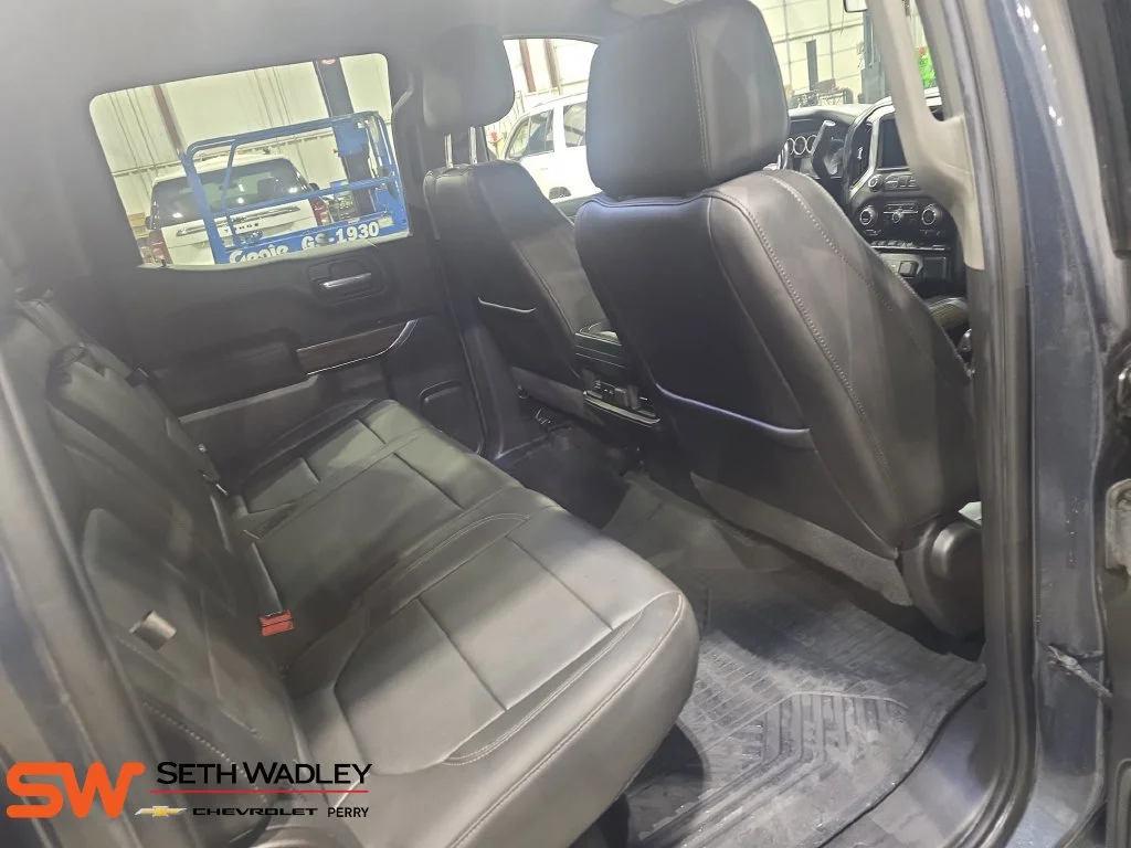 Used 2020 SHADOW GRAY METALLIC Chevrolet LT Trail Boss image 12