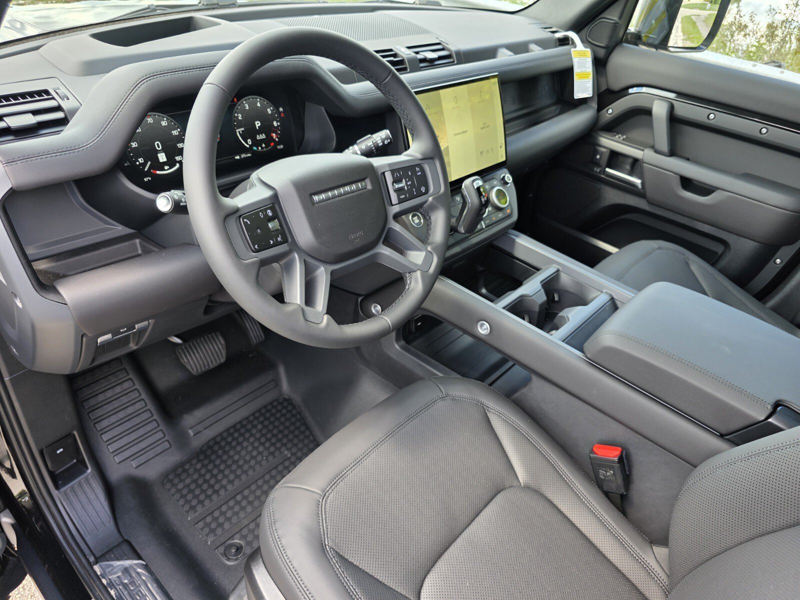 New 2026 Santorini Black LAND ROVER X-Dynamic SE image 10