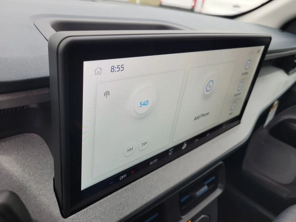 New 2026 Oxford White Ford XLT image 16