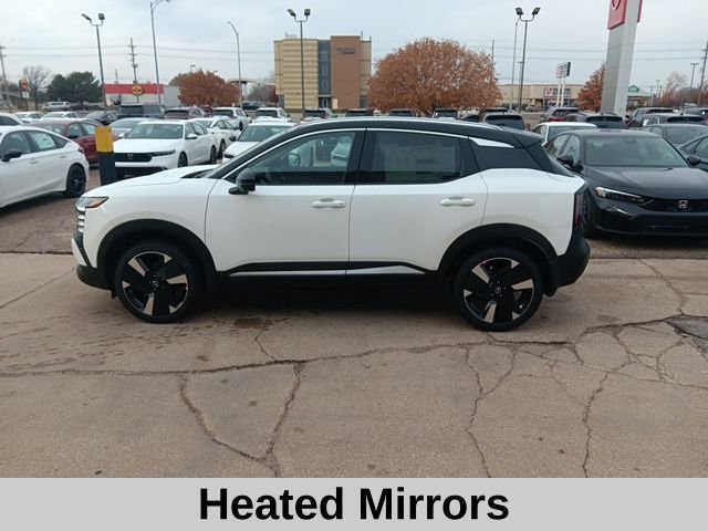 New 2026 Aspen White TriCoat / Super Black Two-tone Nissan SR image 8