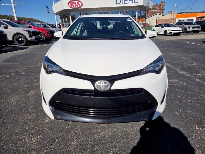 Used 2018 Toyota Corolla LE with VIN 2T1BURHE9JC987769 for sale in Beaver Falls, PA