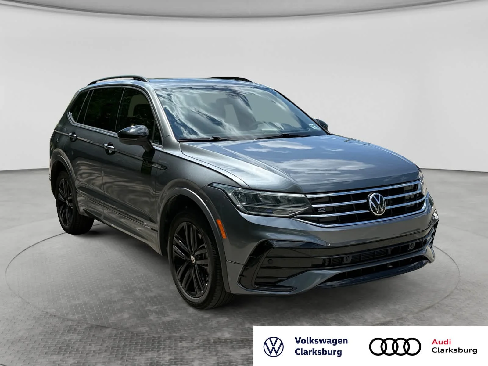 Used 2022 Platinum Gray Metallic Volkswagen SE R-Line Black image 3