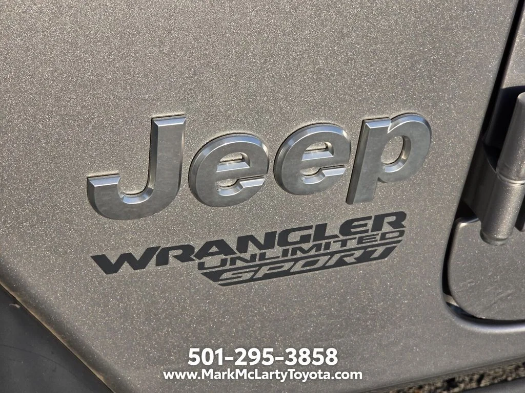 Used 2021 Silver Jeep Unlimited Sport S image 7