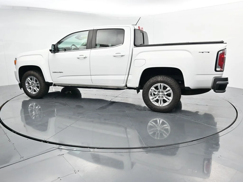 Used 2020 White GMC SLE1 image 5