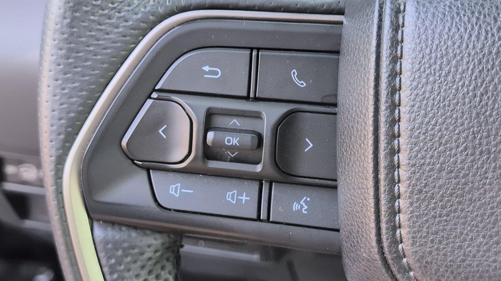 Used 2025 Blueprint Toyota SR5 image 32