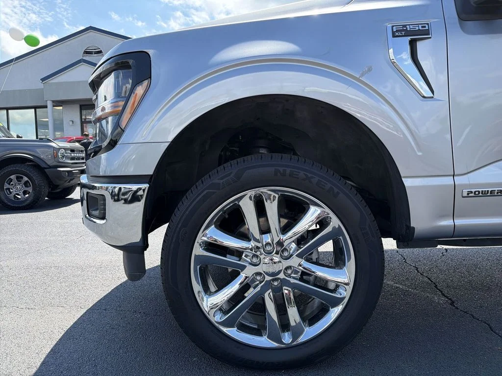 Used 2024 Silver Ford XLT image 16