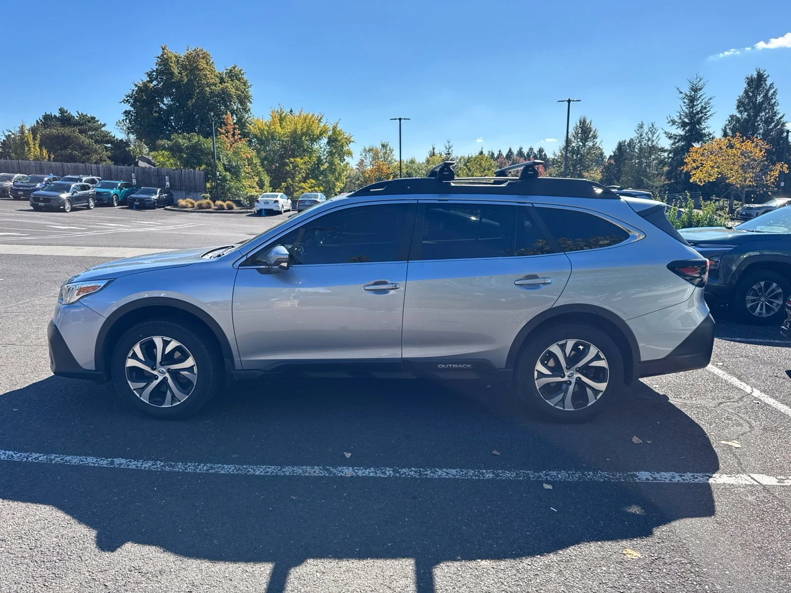 Used 2020 Ice Silver Metallic Subaru Limited image 7