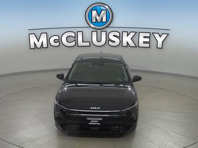 Used 2025 Black Kia LXS image 16