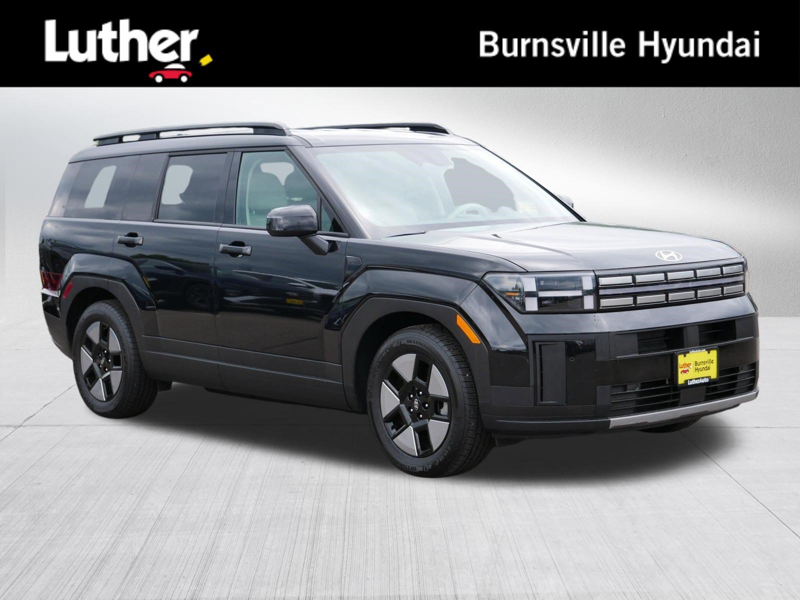 Certified Used 2024 Phantom Black Hyundai SEL image 1