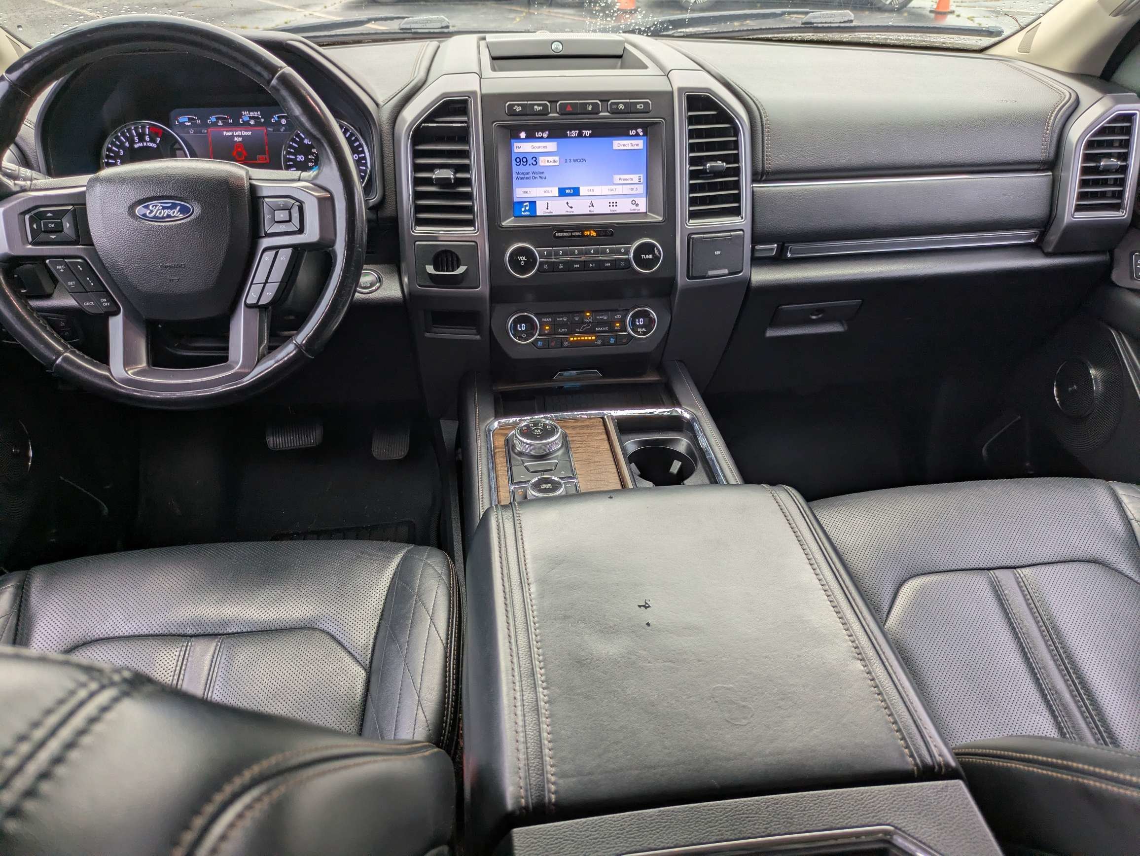 Used 2019 Black Ford Platinum image 13