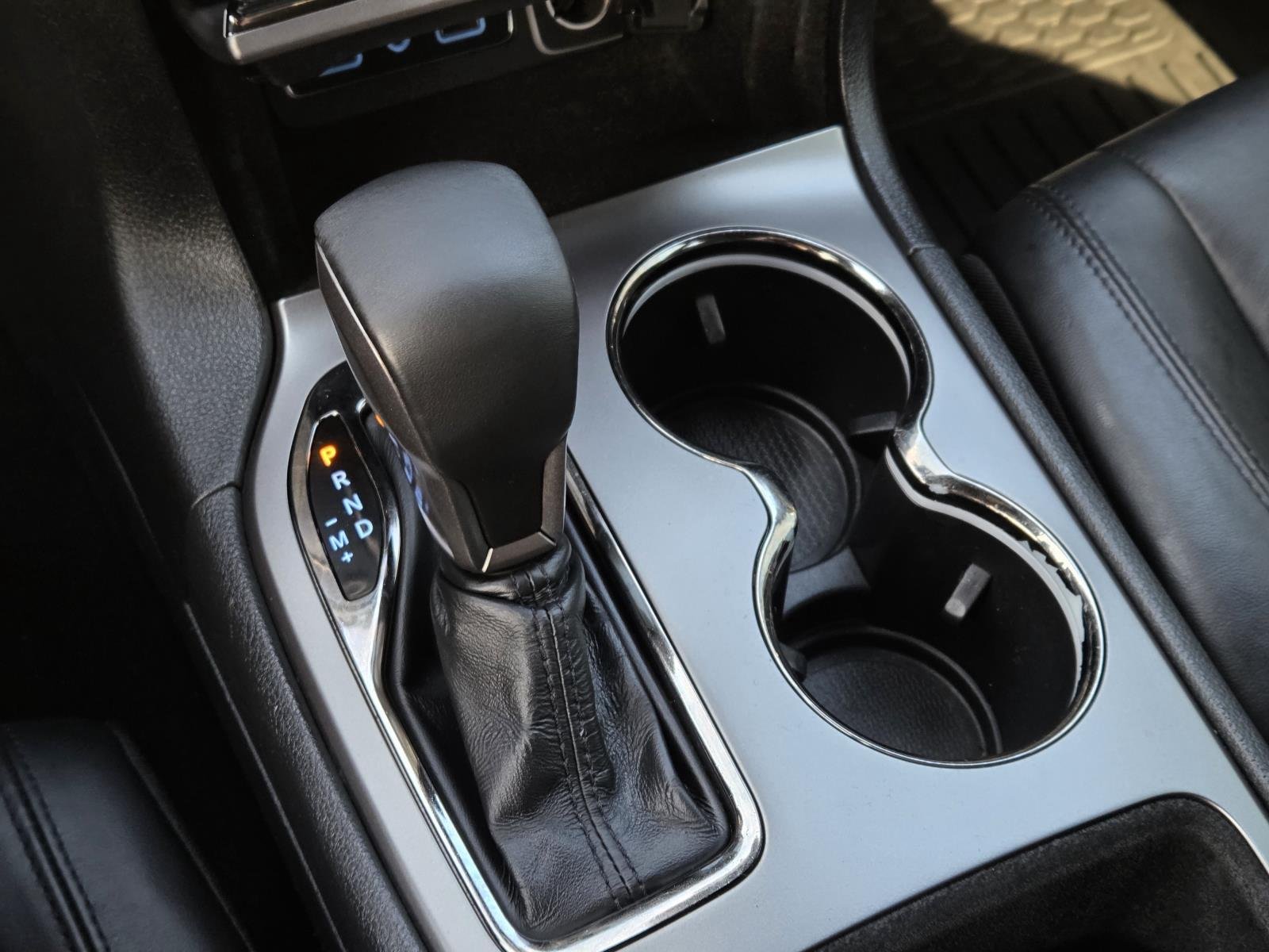 Used 2019 Bright White Clearcoat Jeep Limited X image 28
