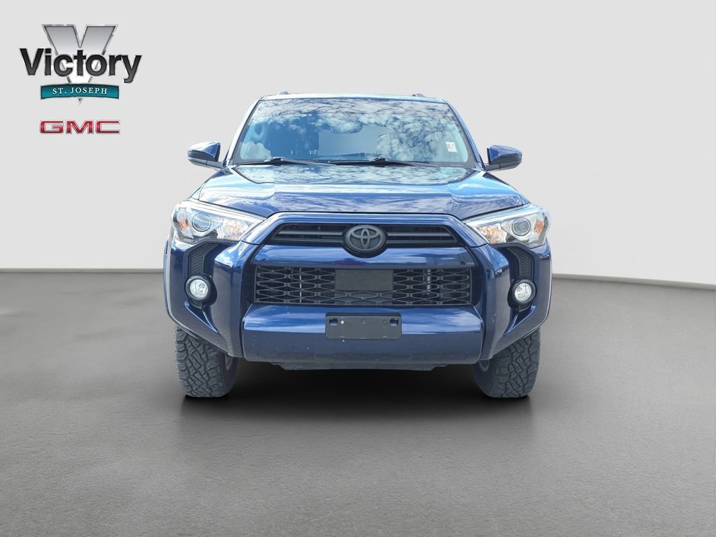 Used 2020 Toyota 4Runner SR5 with VIN JTEBU5JR2L5812426 for sale in Kansas City