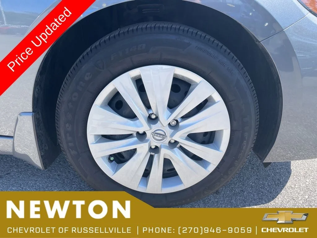 Certified Used 2025 Gun Metallic Nissan S image 43