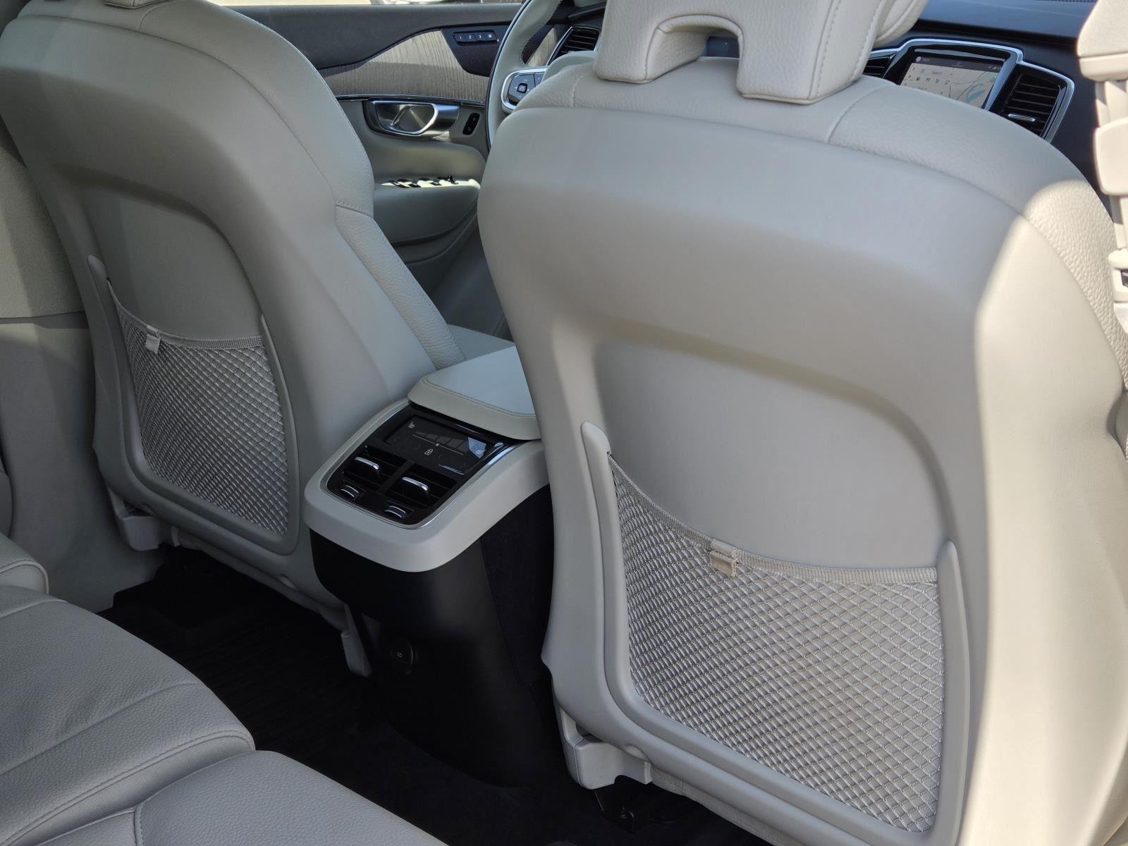Used 2023 Crystal White Metallic Volvo Plus image 40