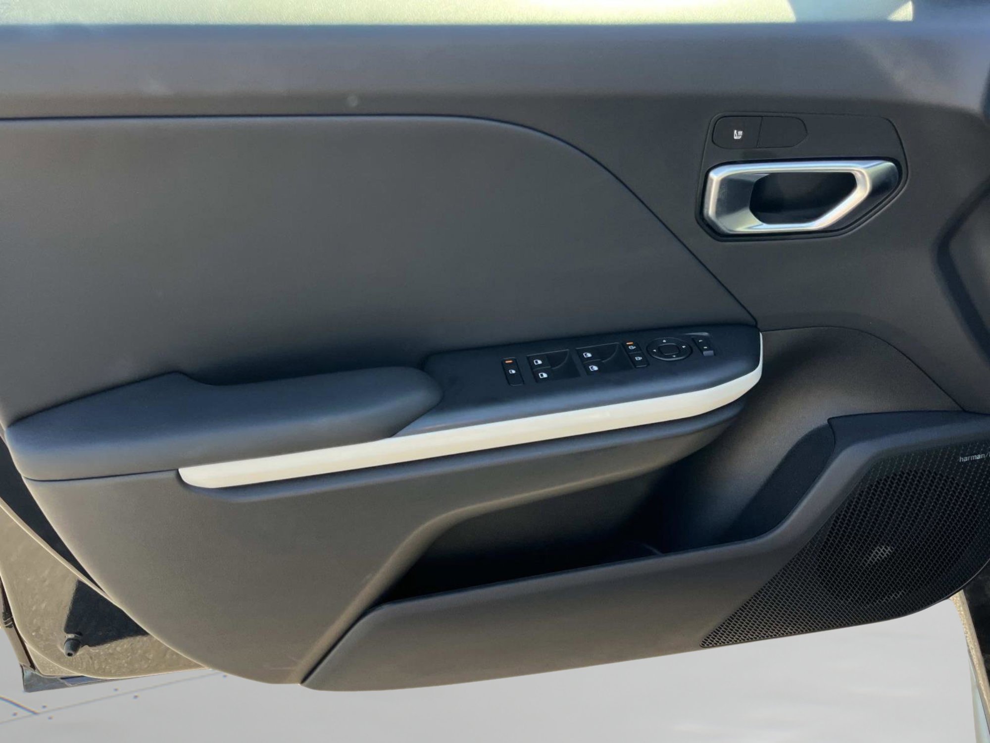 New 2026 Aurora Black Pearl Kia GT-Line Turbo image 21