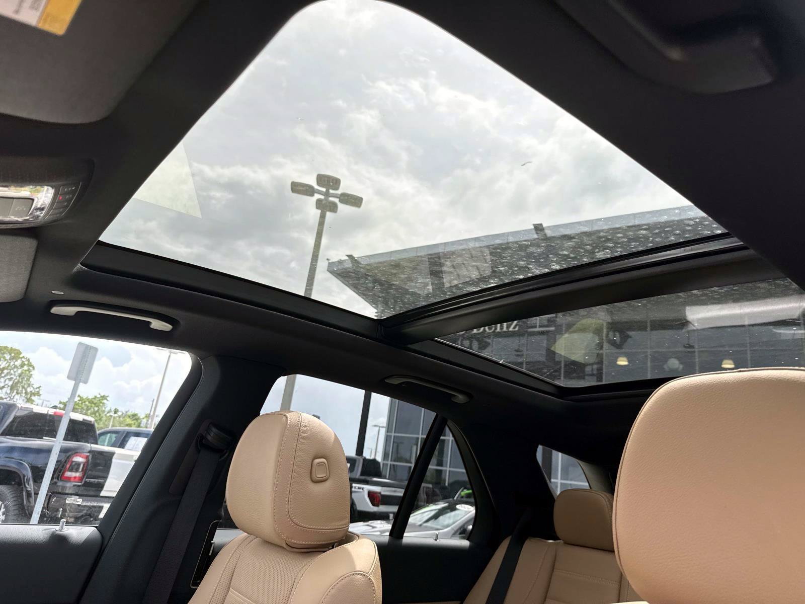 New 2026 Twilight Blue Metallic Mercedes-Benz 450 4MATIC® SUV image 24