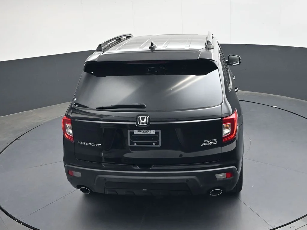 Used 2020 Crystal Black Pearl Honda Elite image 23