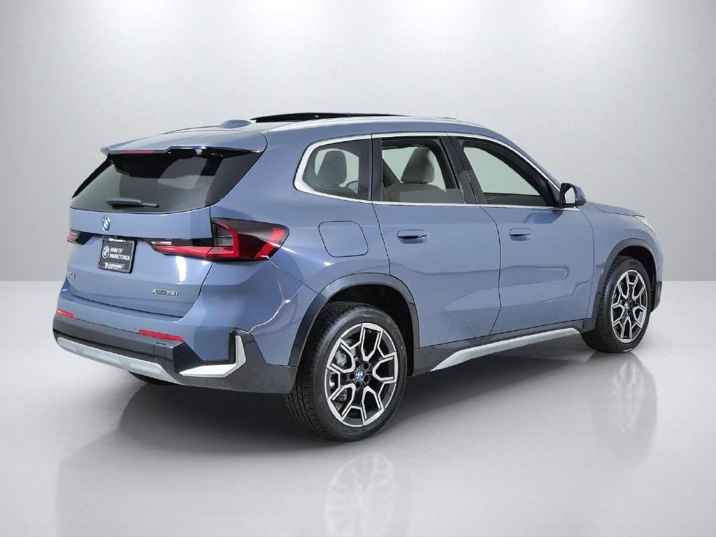 New 2027 Storm Bay Metallic BMW xDrive28i image 9