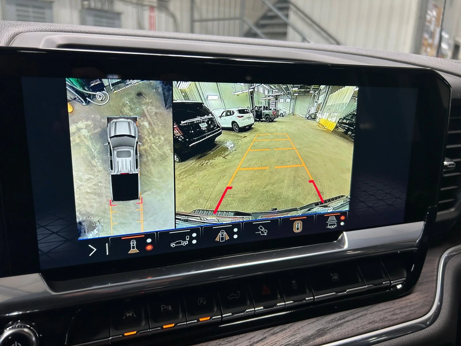 New 2026 Glacier White Tricoat GMC SLT image 26
