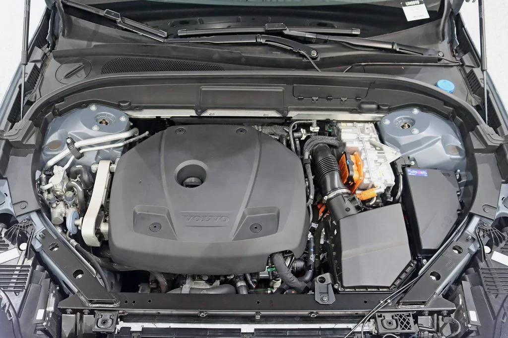 Used 2023 Gray Volvo Ultimate image 41