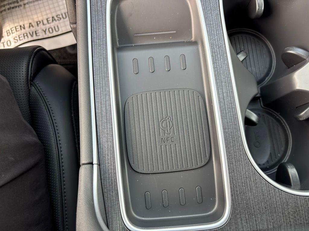 New 2026 Black Hyundai SEL Premium AWD image 32
