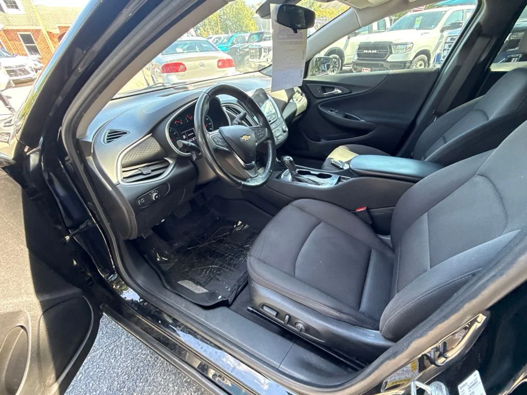 Used 2019 Black Chevrolet RS image 10