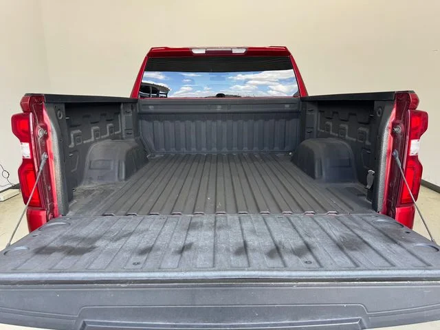 Used 2021 Cherry Red Tintcoat Chevrolet Custom image 8