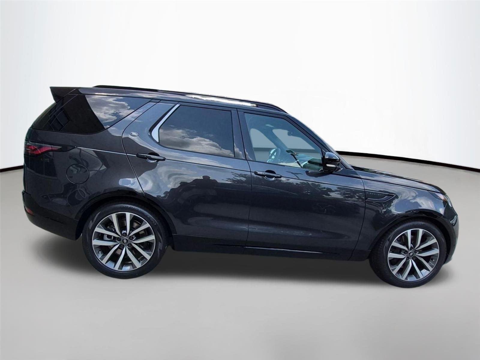 New 2026 Carpathian Grey Premium Metallic Land Rover Gemini Edition image 4