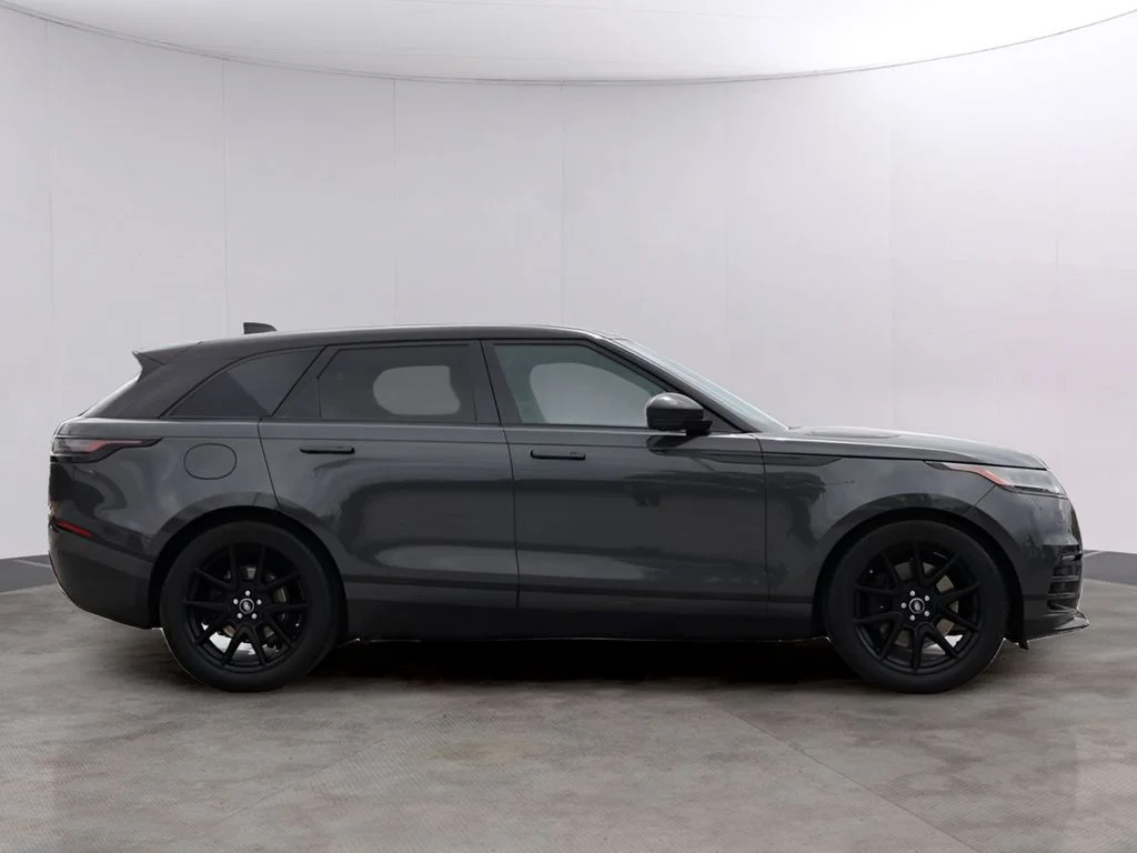 Certified Used 2026 Carpathian Gray Premium Metallic Land Rover Dynamic SE image 4