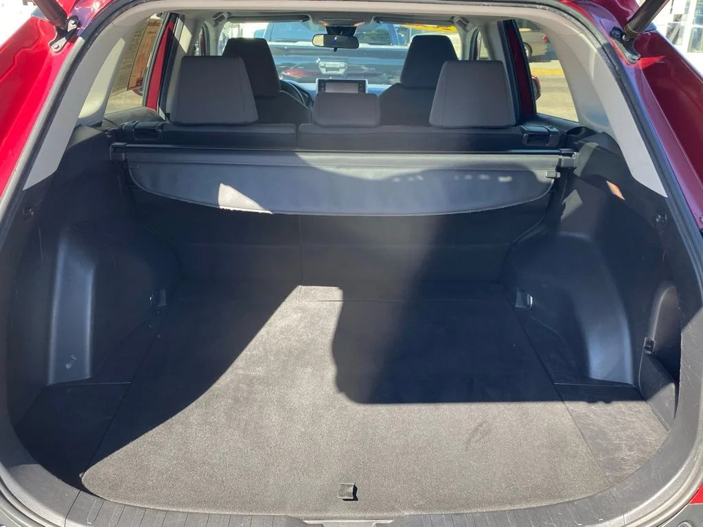 Used 2019 Red Toyota XLE image 11