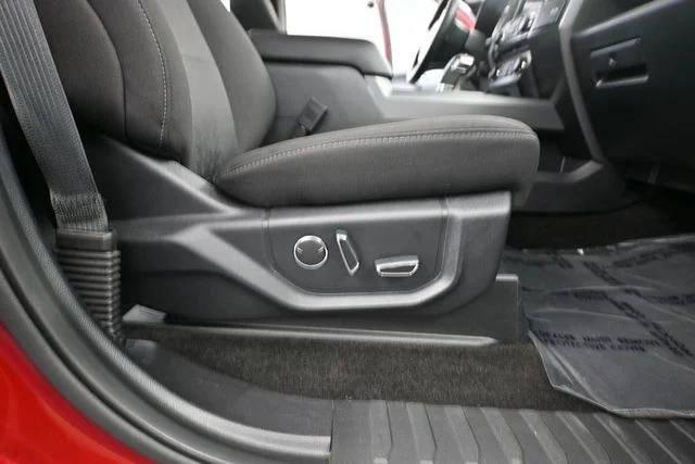 Used 2018 Red Ford XLT image 46