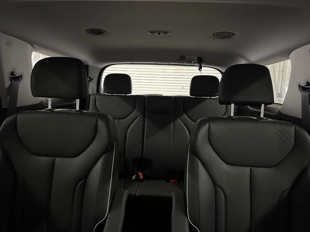 Used 2023 Abyss Black Hyundai XRT image 10