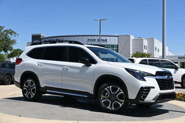 2026 Subaru Ascent Limited 8 Passenger's photo