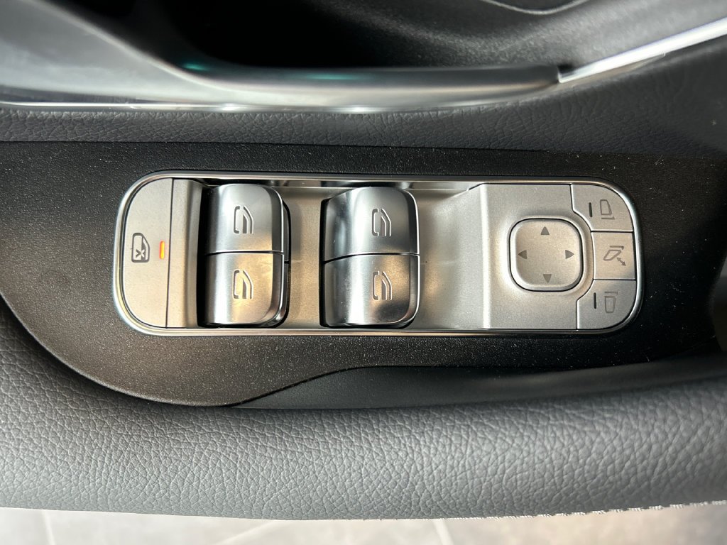 New 2027 Polar White Mercedes-Benz GLS 450 image 38