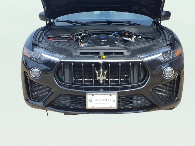 Used 2023 Black Maserati Modena image 23