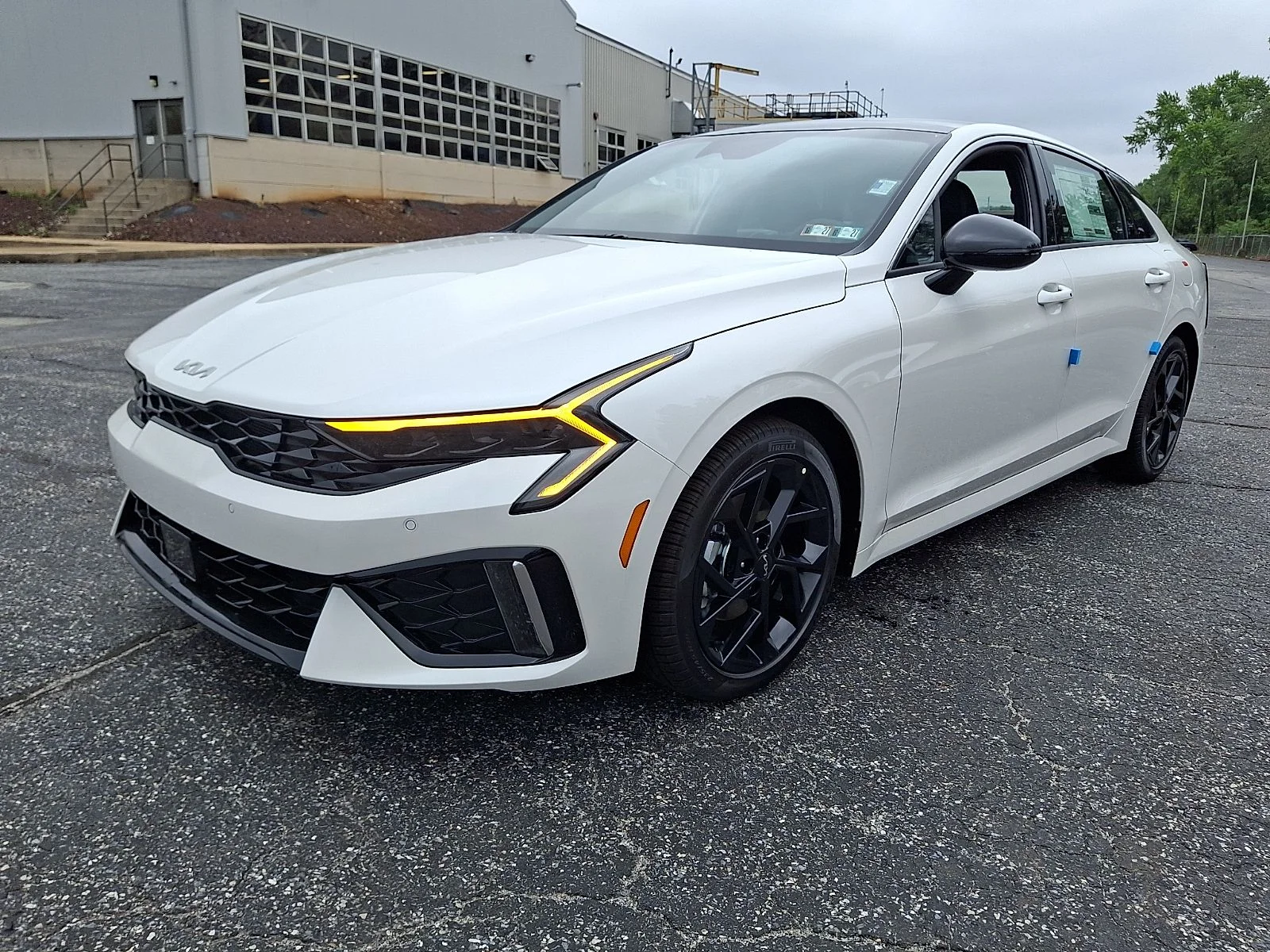 New 2026 White Kia GT-Line image 4