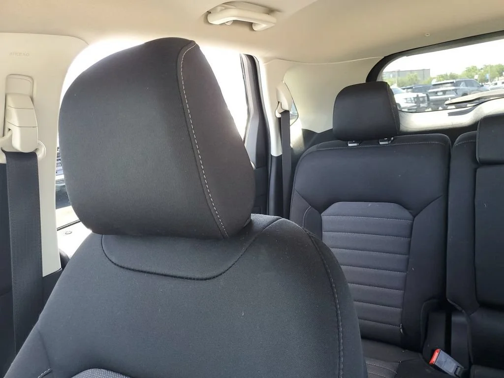 Used 2020 White Ford SE image 14